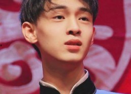 娱乐吃瓜酱秦霄贤不认字,娱乐圈的“吃瓜”瞬间